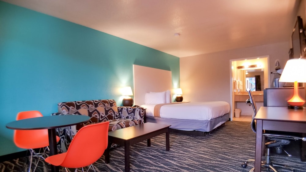 Howard Johnson by Wyndham Houston Hobby Airport 26/61
