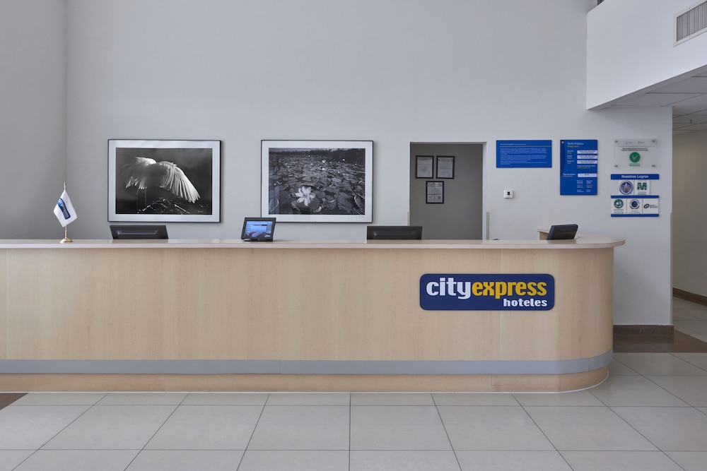 City Express by Marriott Minatitlan 10/61