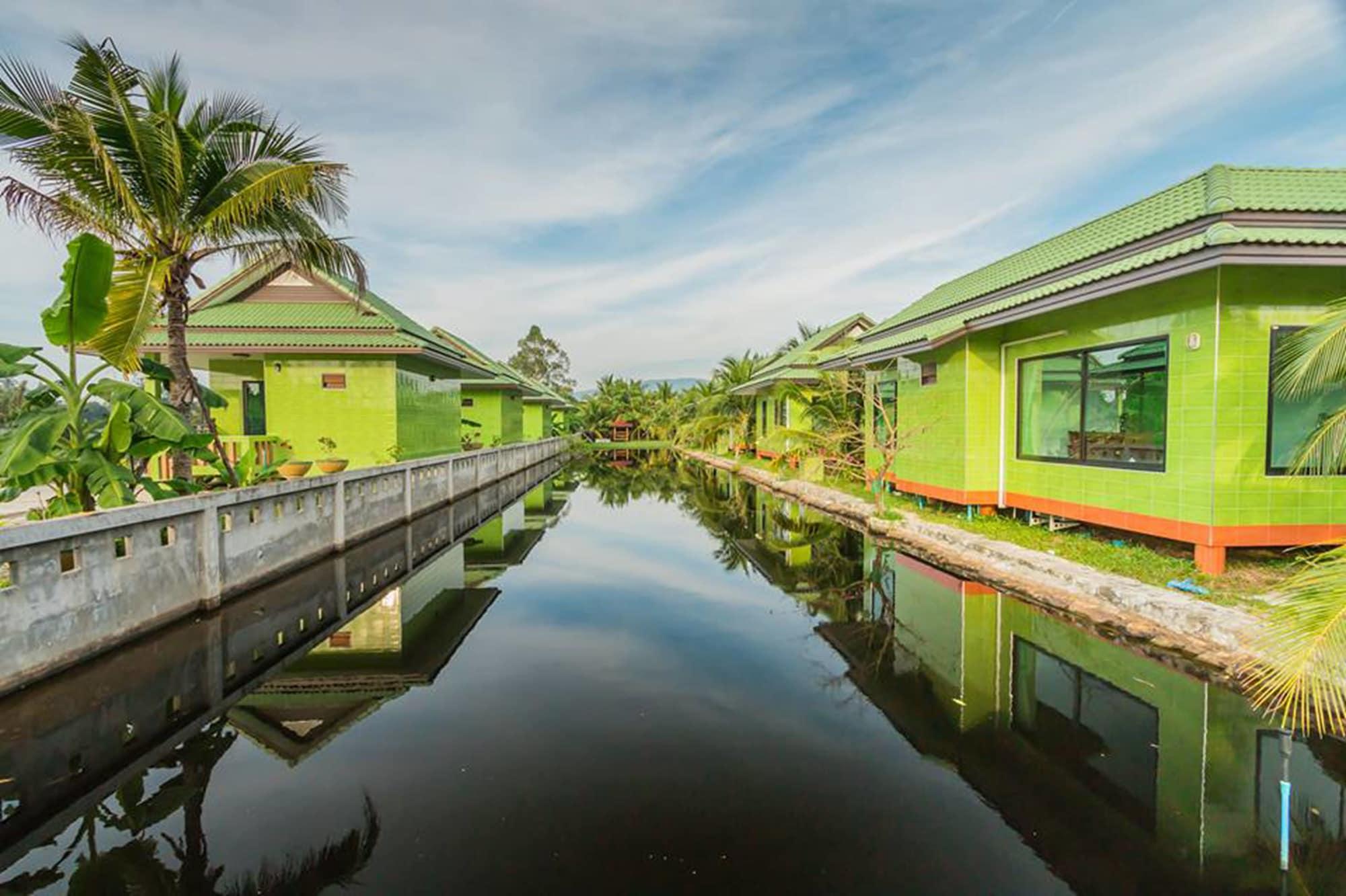 Coconut Resort 3/74