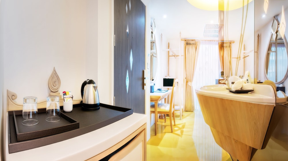 Anajak Bangkok Hotel 37/70