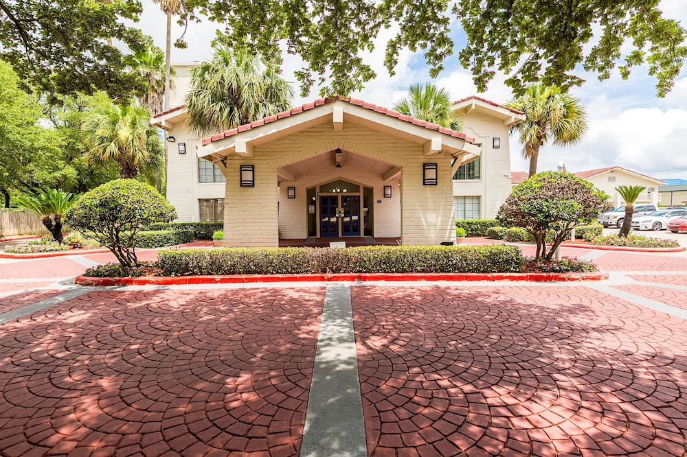 Motel6 Baytown, TX - Garth Rd 55/63