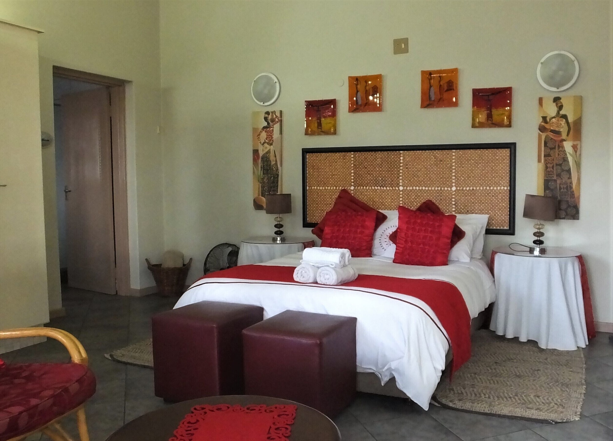 COMFORT, DOUBLE BED
