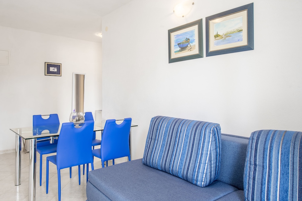 Apartmani Nikolina 30/50