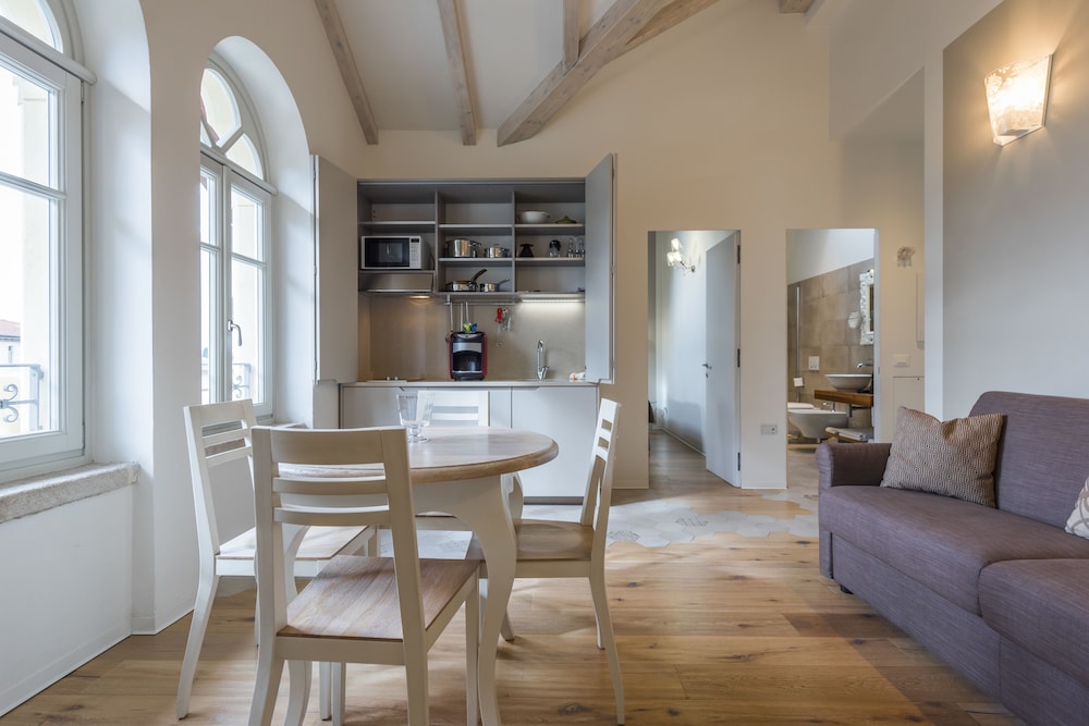 Villa Italia 32/50