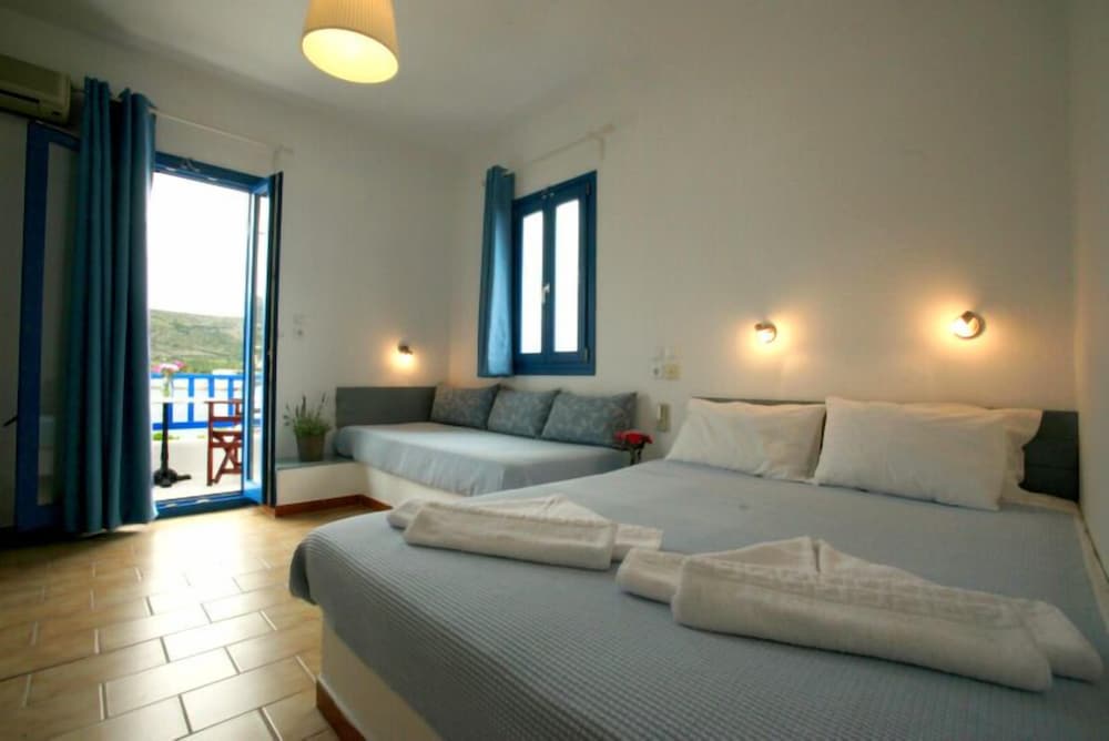 Minoa Hotel Amorgos 3/19
