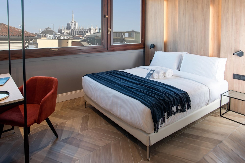 STANDARD, DOUBLE BED, WITH VIEW