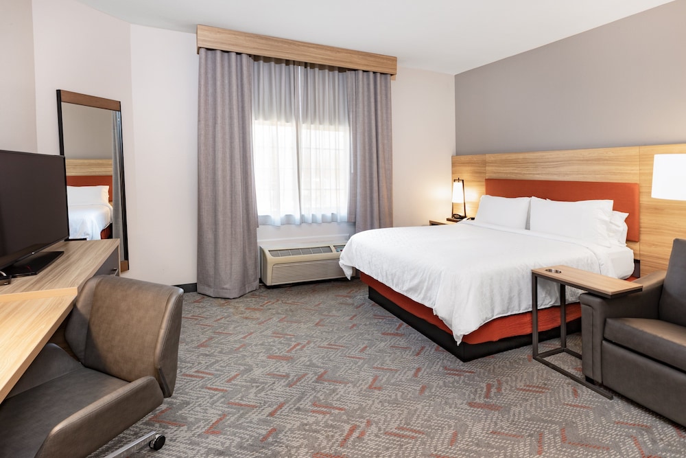 Candlewood Suites Mount Pleasant 12/67