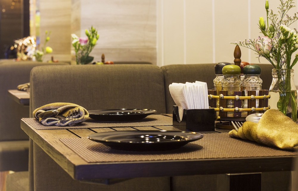 AROMA NHA TRANG BOUTIQUE HOTEL 38/46