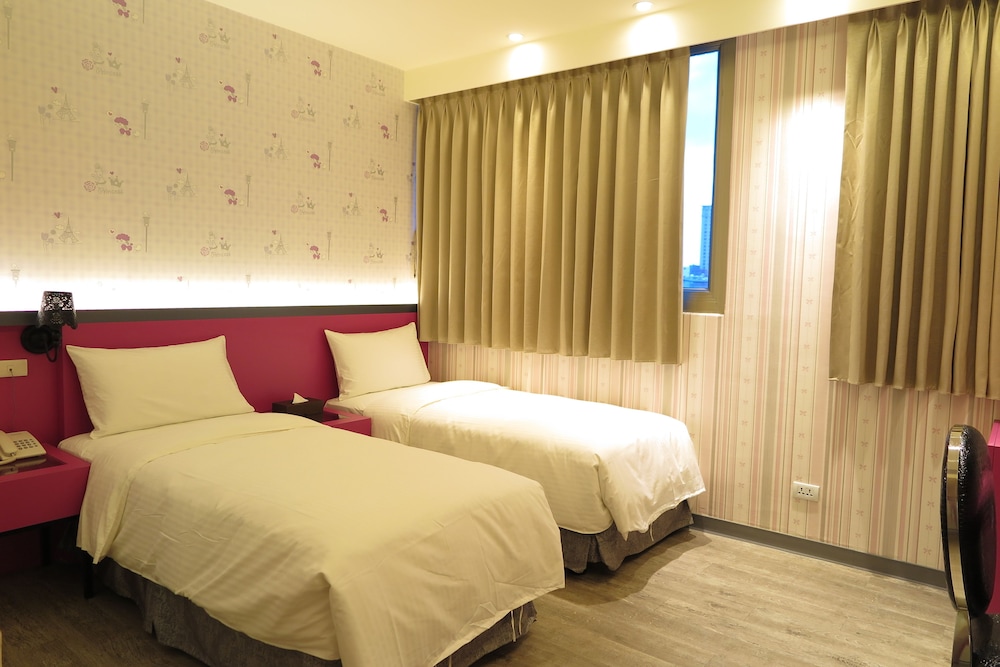 191 Hotel 13/62
