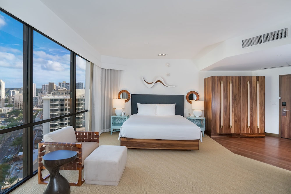 HYATT CENTRIC WAIKIKI BEACH 29/69