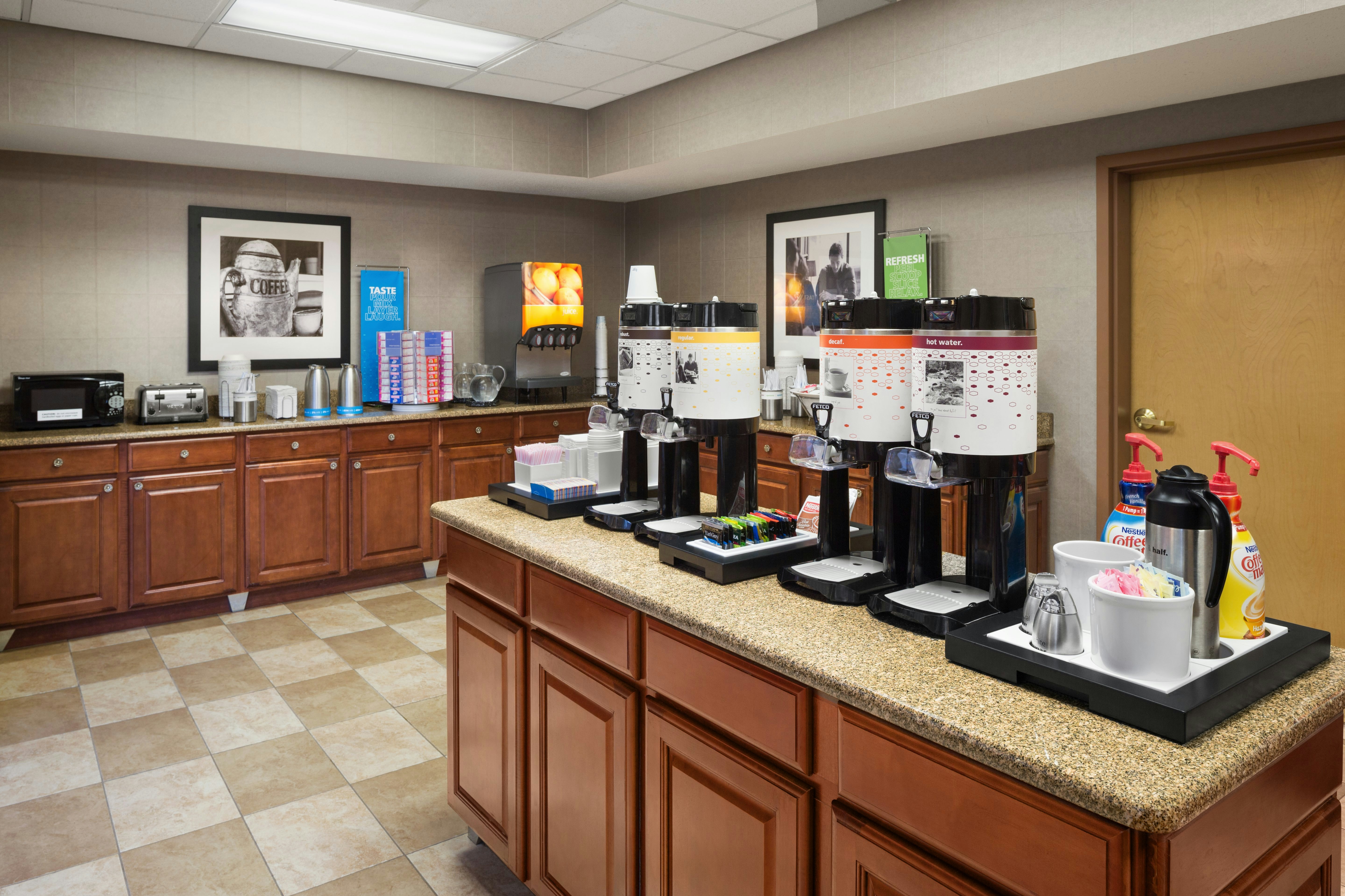 Hampton Inn Suites Detroit Sterling Heights 3/20