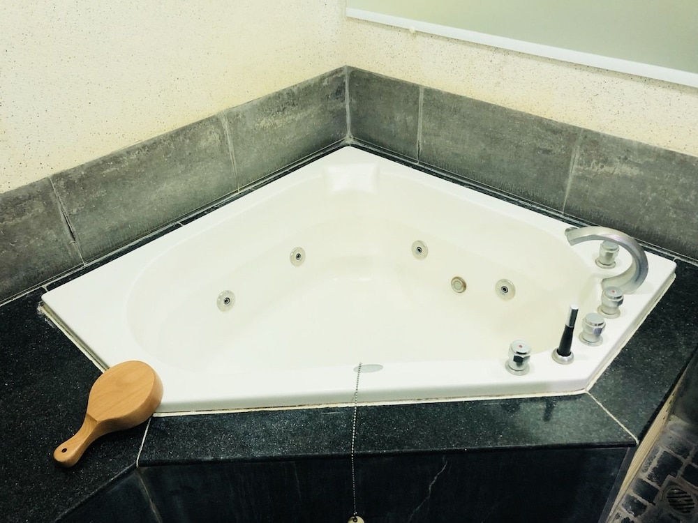 Ho Young Hotspring Hotel 24/26