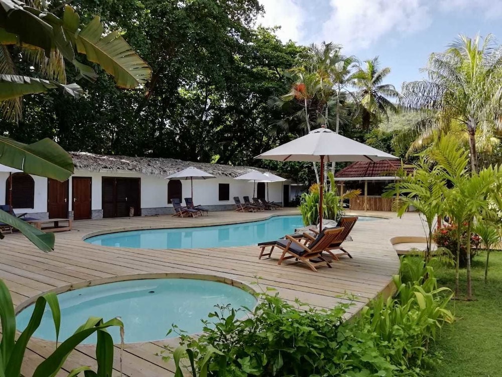 Bliss Praslin Seychelles 56/68