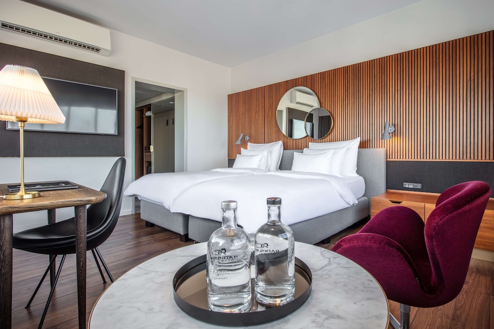 RADISSON COLLECTION ROYAL HOTEL, COPENHAGEN 25/72