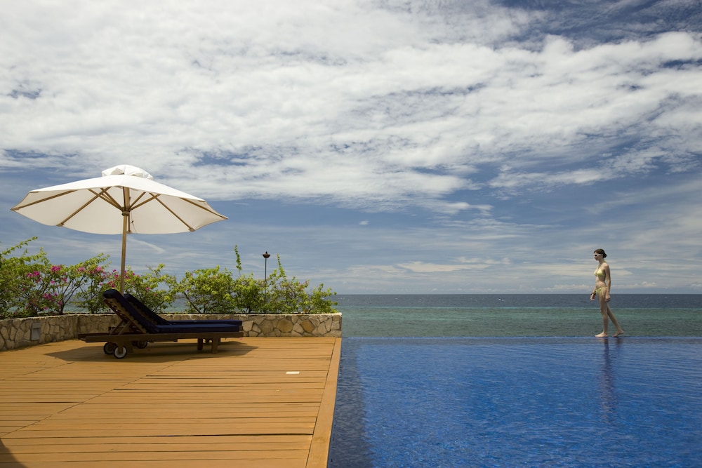 Eskaya Beach Resort And Spa 54/73