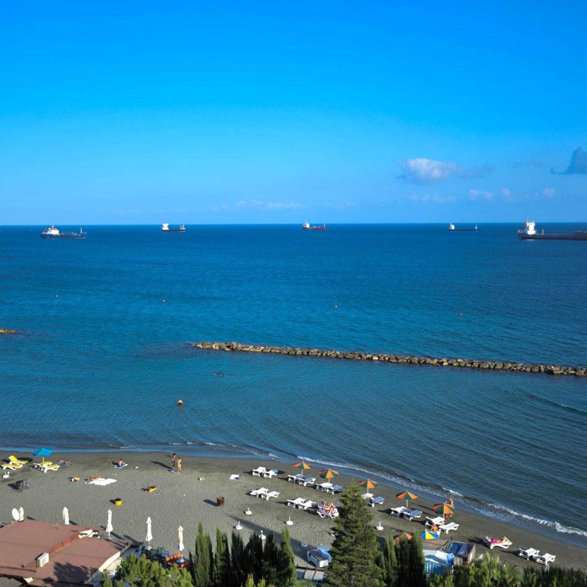 Pier Beach Hotel Apartments 48/55