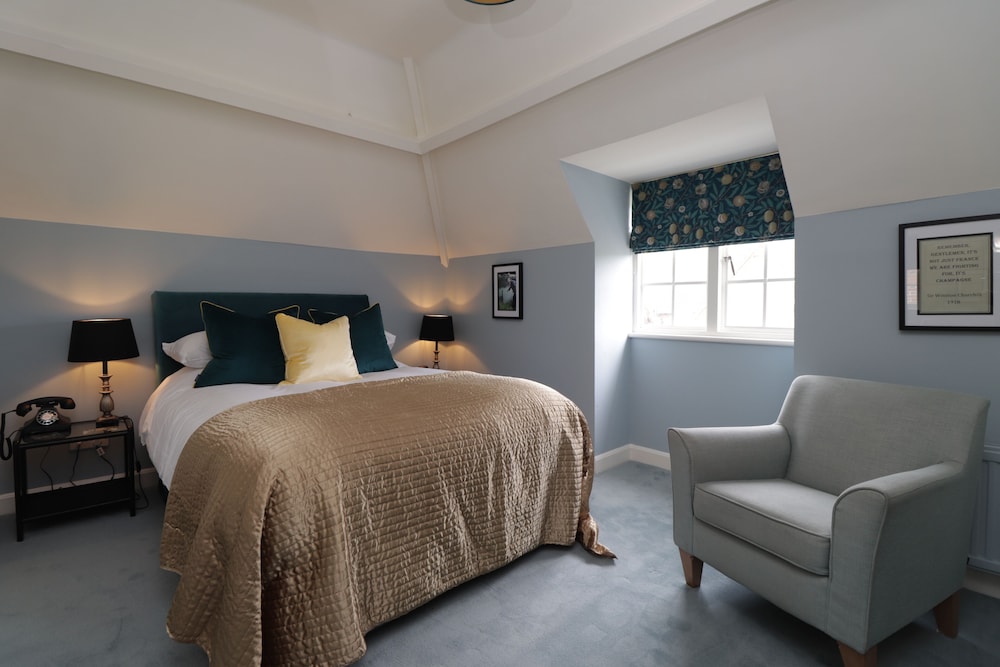 The Stable Courtyard Bedrooms At Leeds Castle 6/44