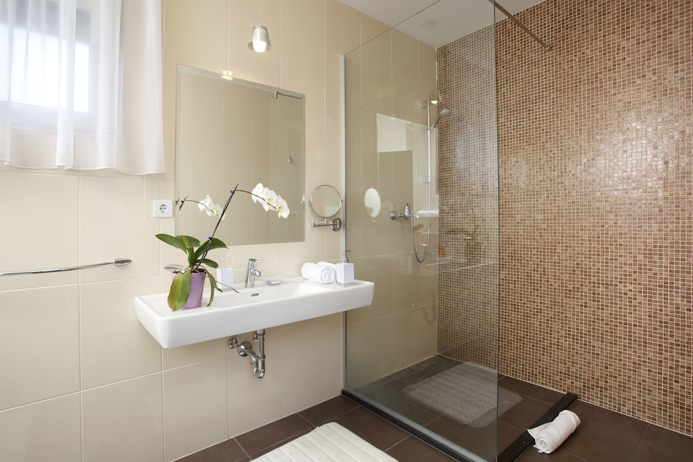 Boban Luxury Suites 74/80