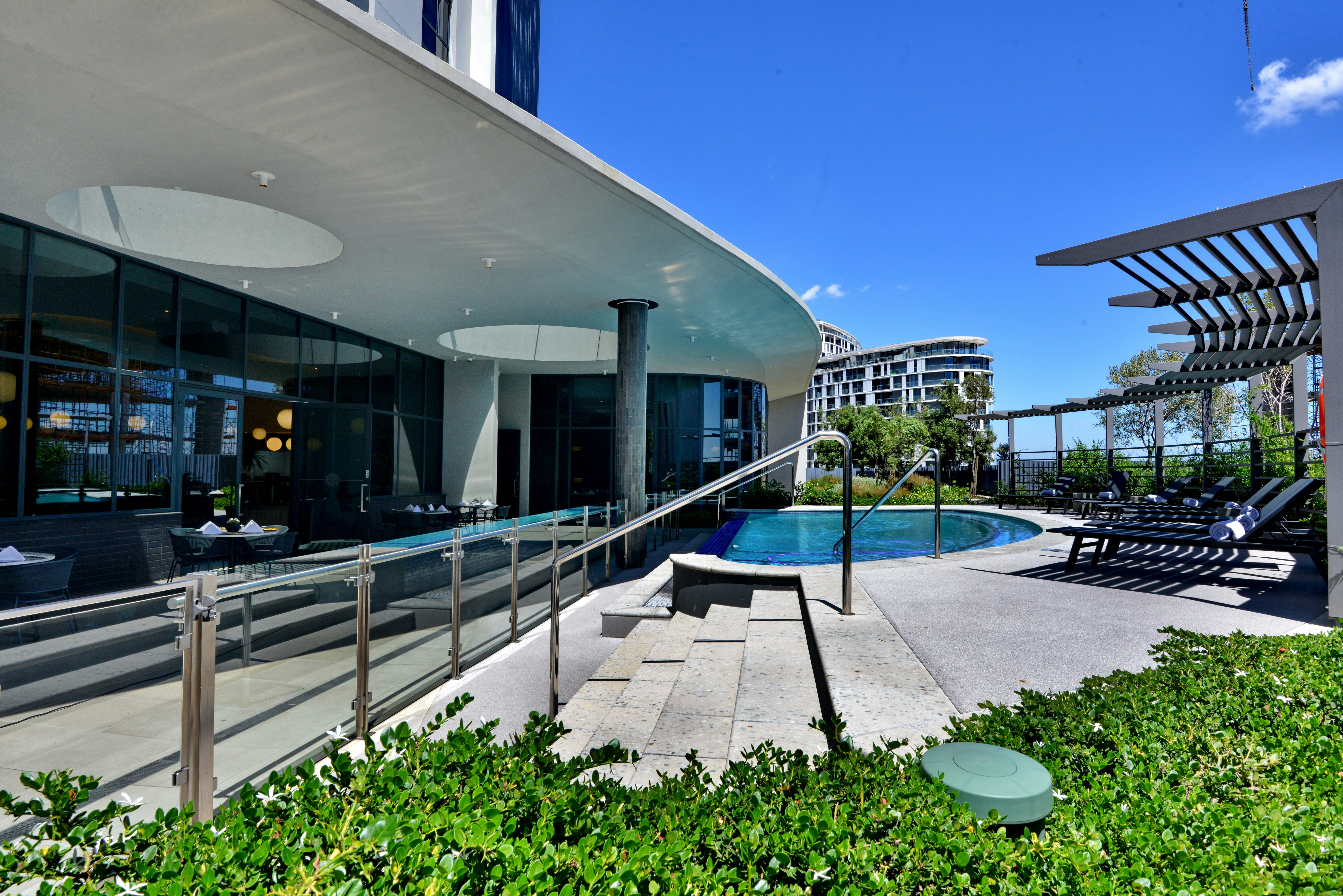 Courtyard Hotel Waterfall City 24/26