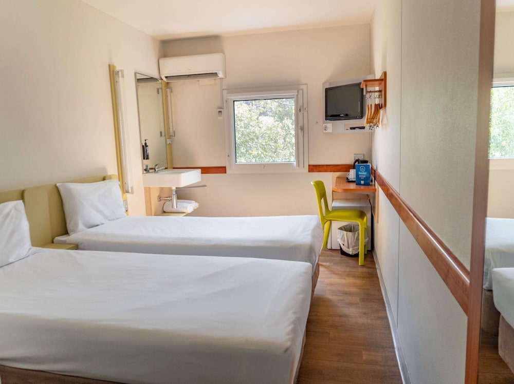 STANDARD, TWIN BEDS