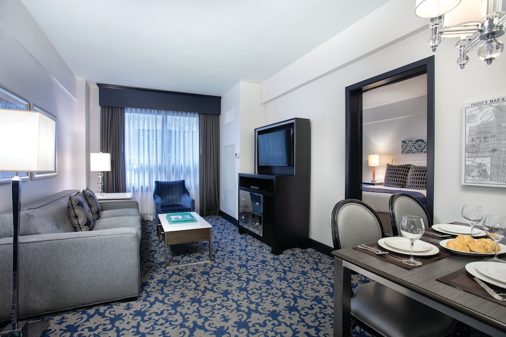 Club Wyndham Canterbury at San Francisco 35/56