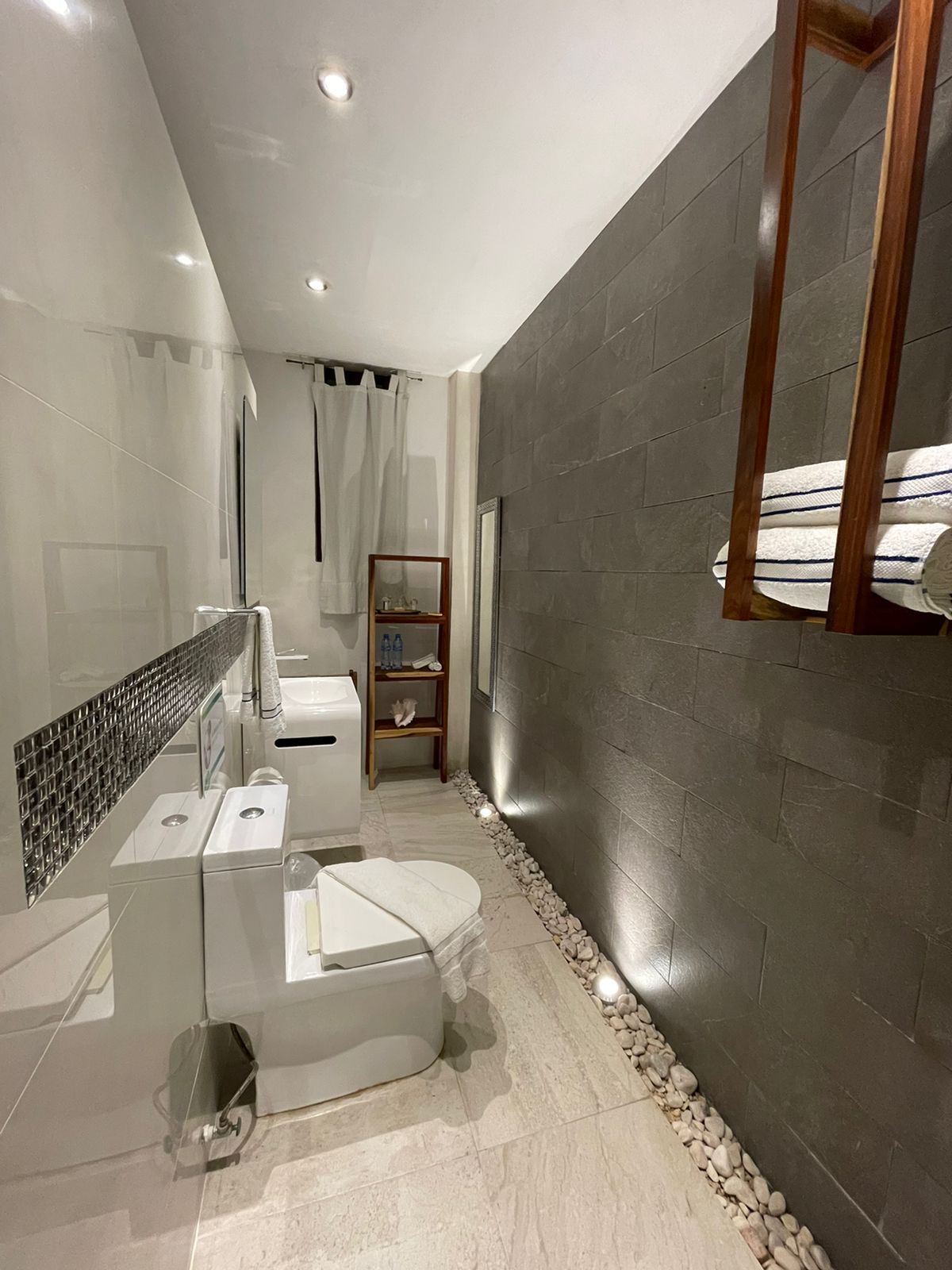 Cabanas Luxury 24/50