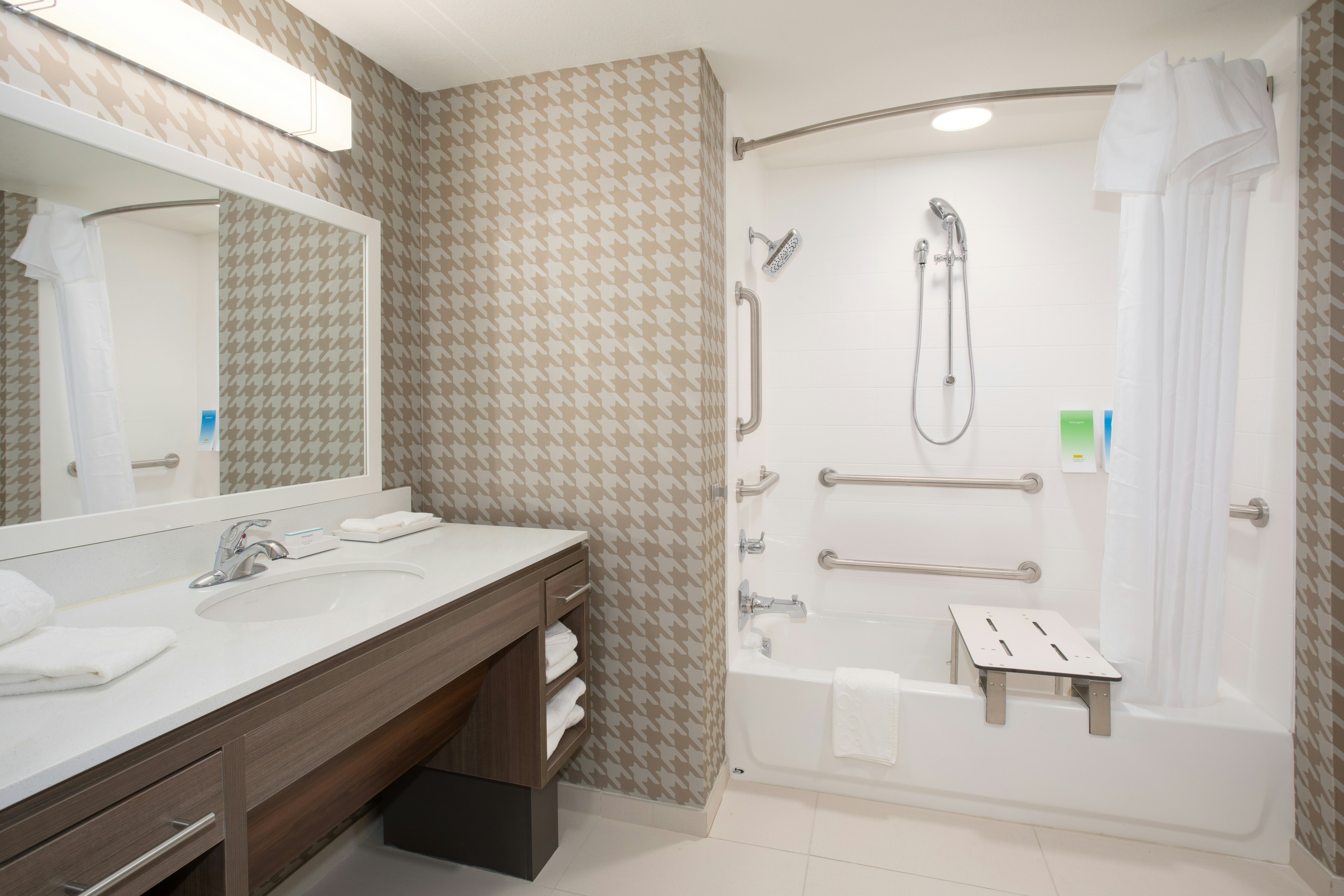 Home2 Suites by Hilton Omaha UN Medical Ctr Area 33/34