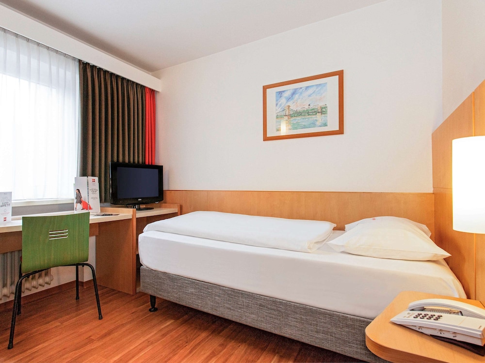 Saar City Hotel 16/67