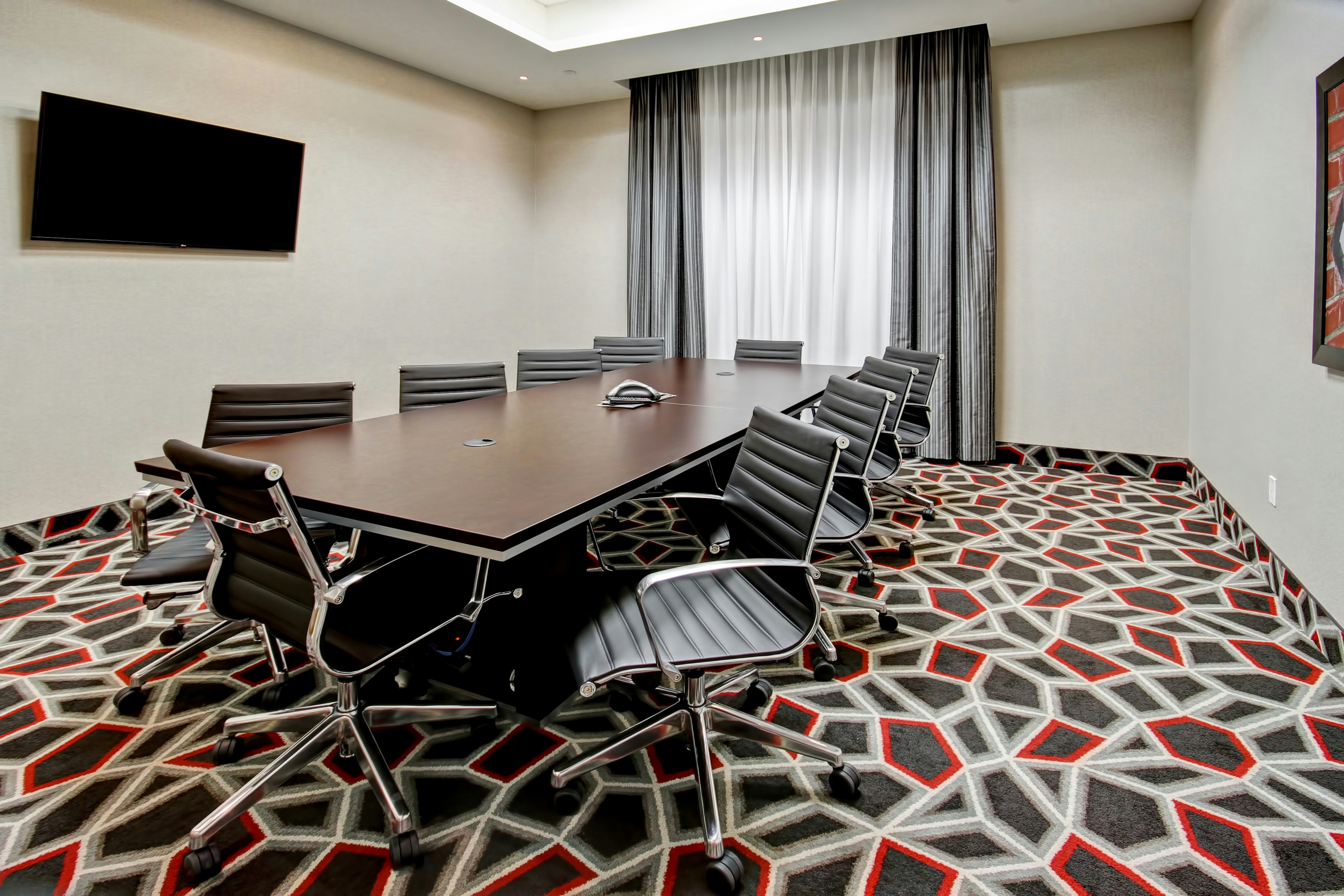 Hampton Inn Suites By Hilton Medicine Hat 35/42