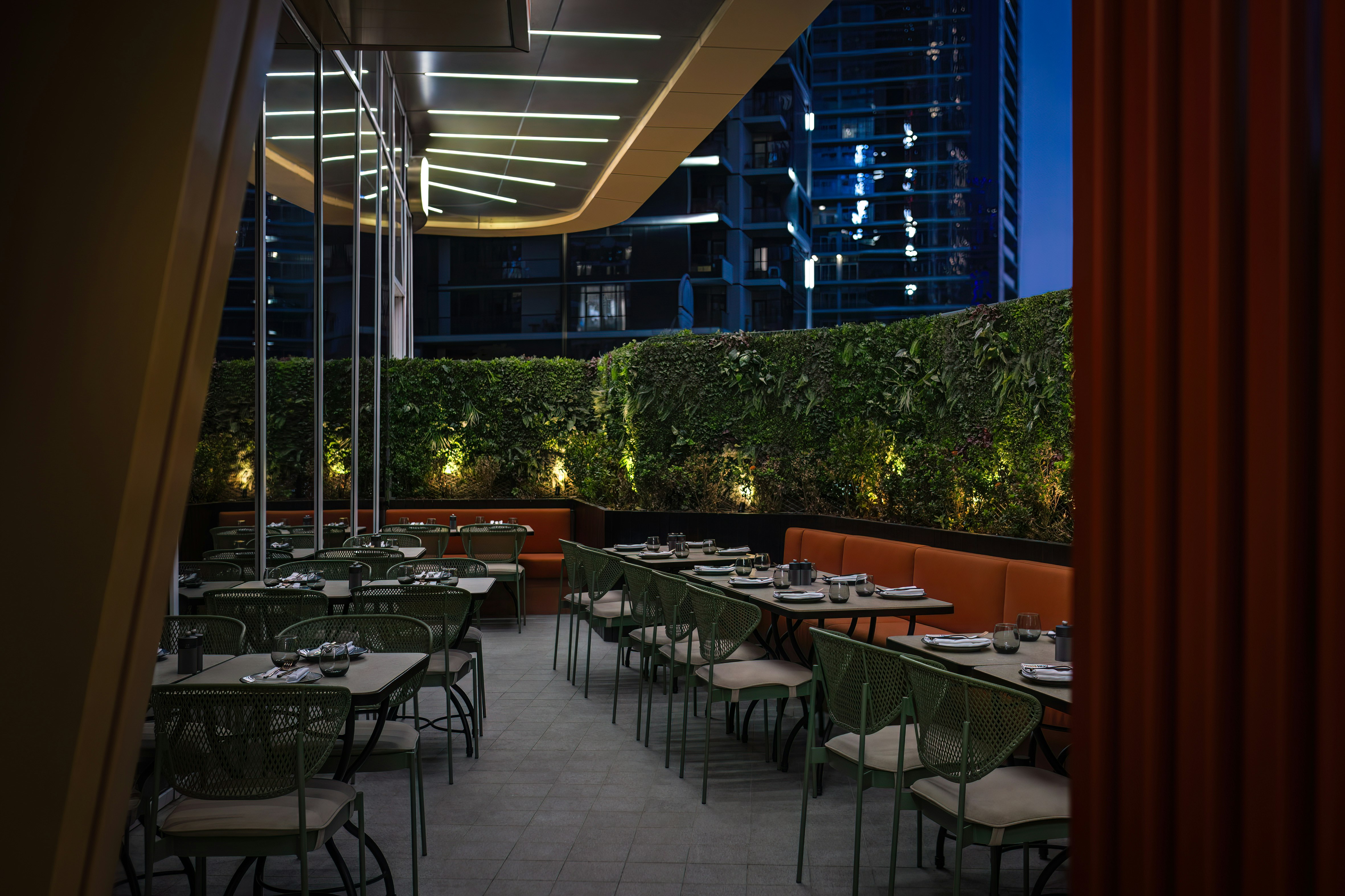 Embassy Suites by Hilton Dubai Business Bay 40/55