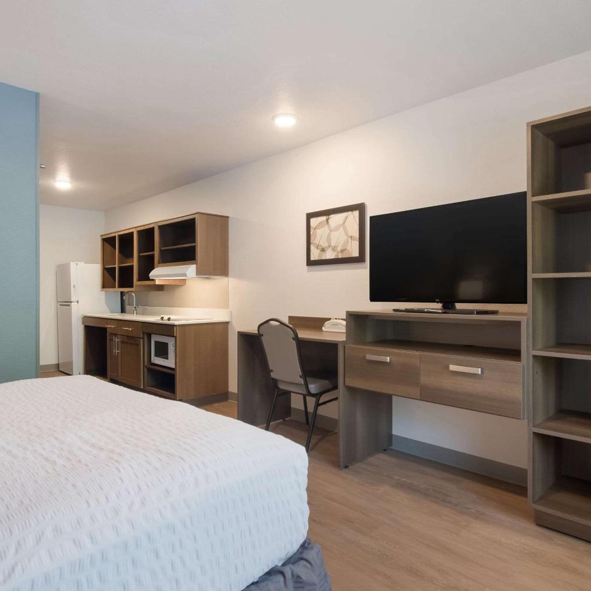 WoodSpring Suites Lynchburg VA 25/38