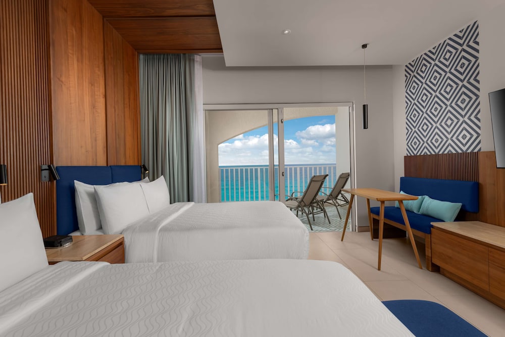 ENCLAVE, 2 QUEEN BEDS, BEACH FRONT, TERRACE