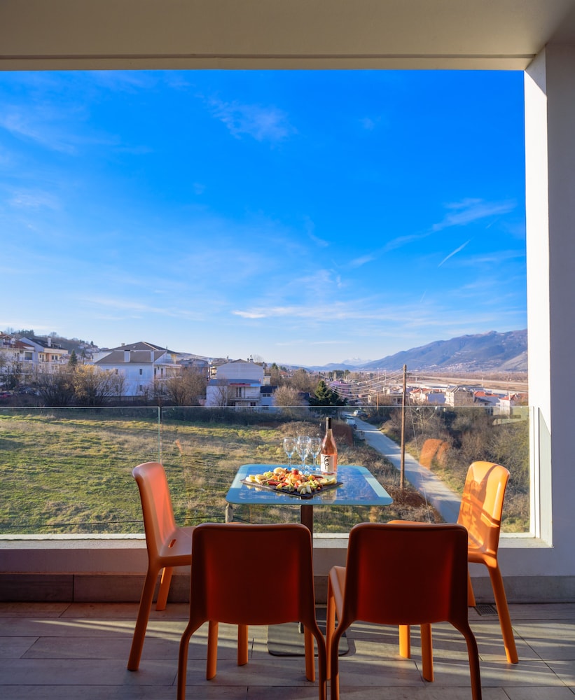 Essence Contemporary Living Hotel 44/50
