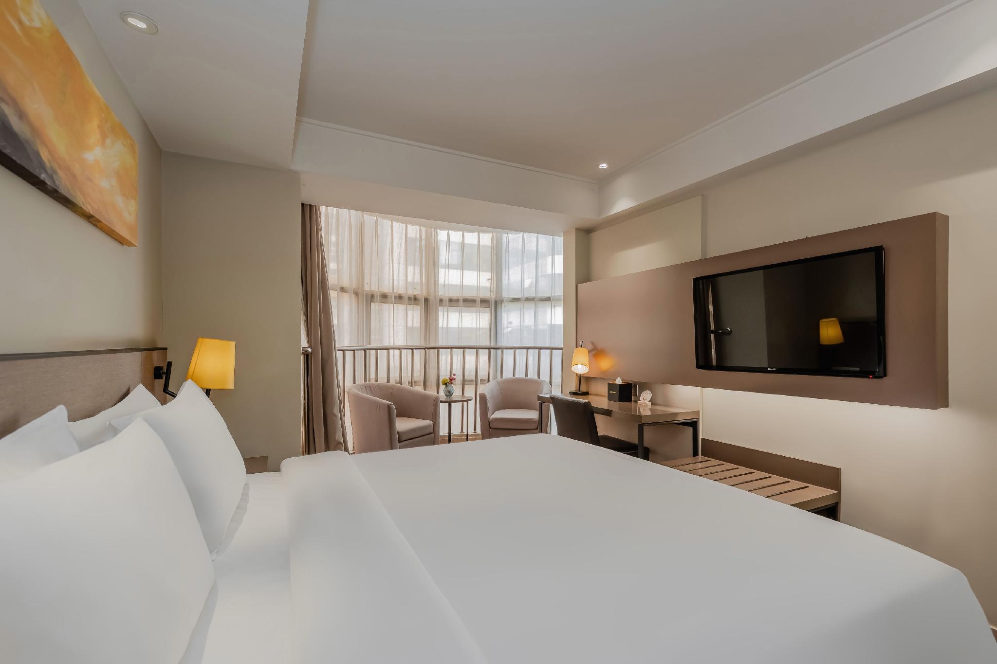 Home Inn Plus (Nanjing Xinjiekou) 15/29