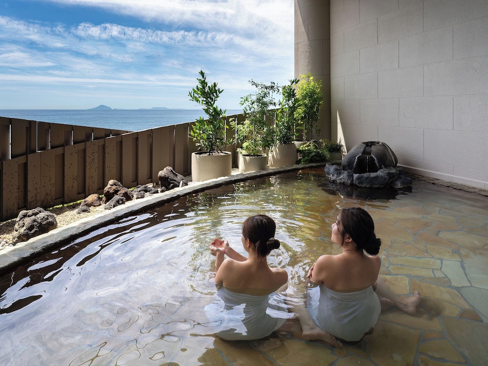 Atagawa Ocean Resort 31/60