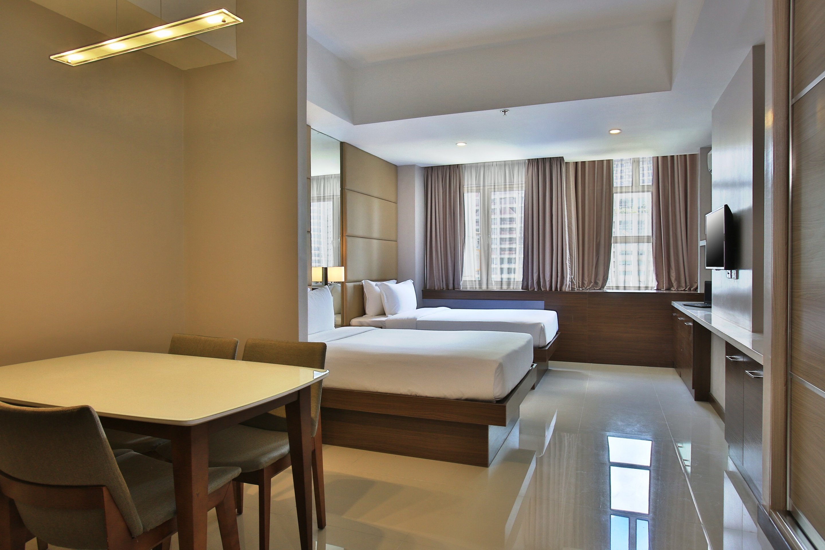 Valero Grand Suite By Swiss-Belhotel Makati 14/36