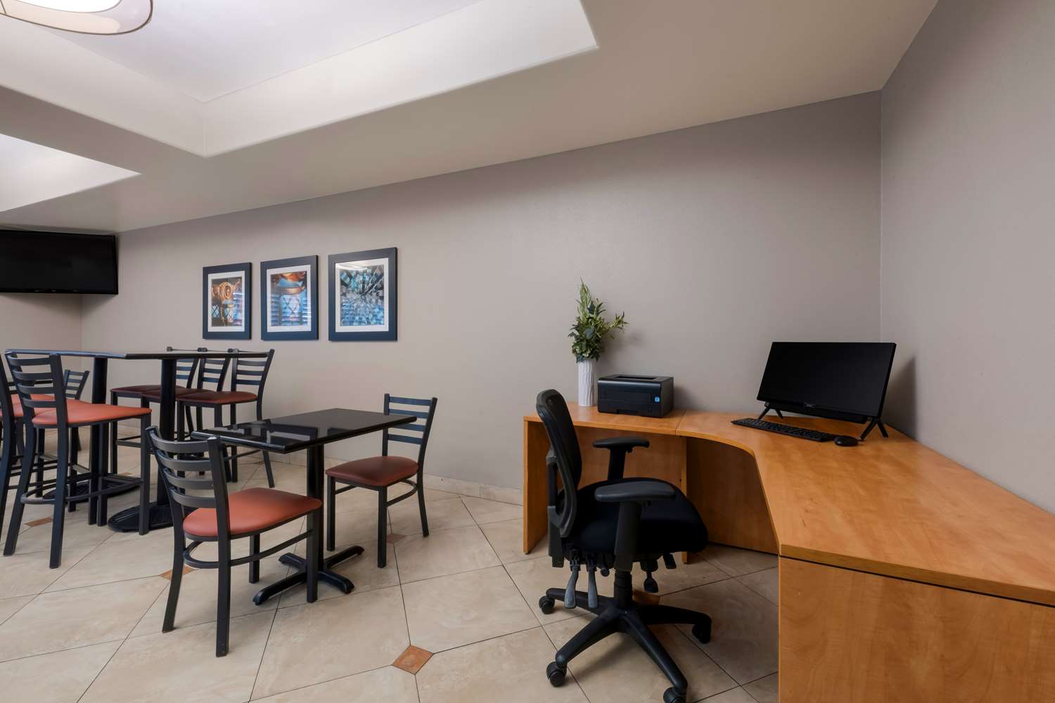 Best Western Lanai Garden Inn & Suites 29/38