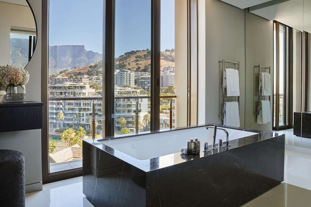One&Only Cape Town 46/54