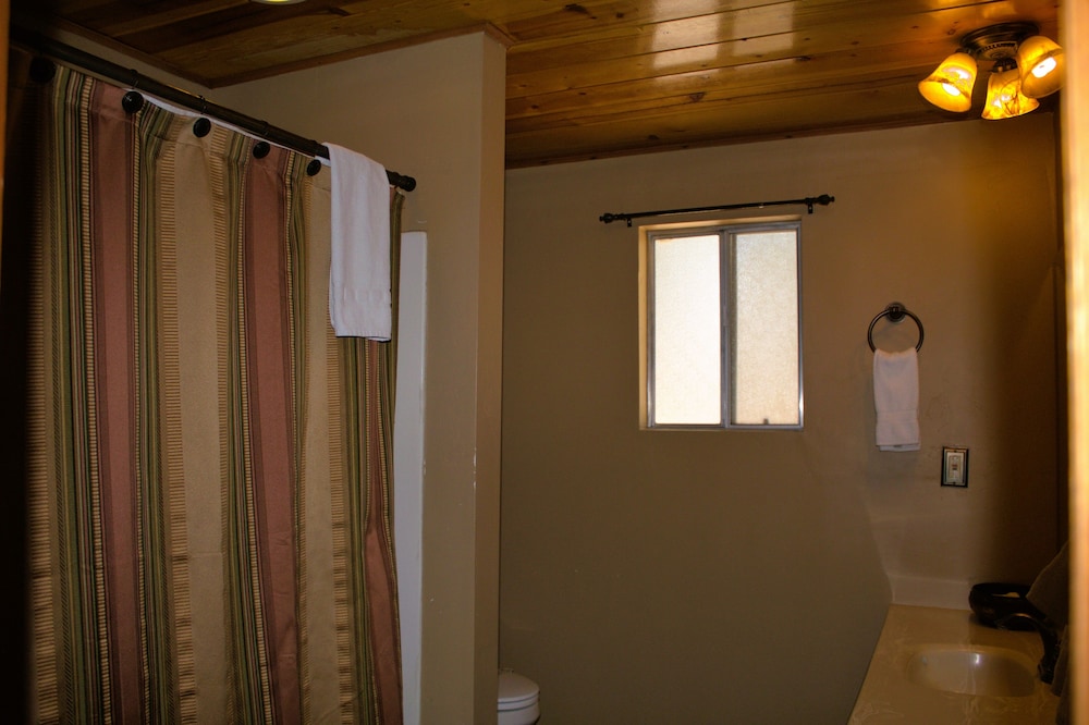 Goldmine Lodge 29/50