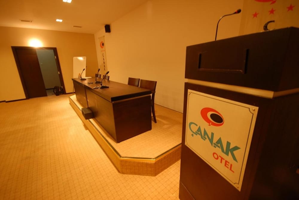 Canak Hotel 27/61