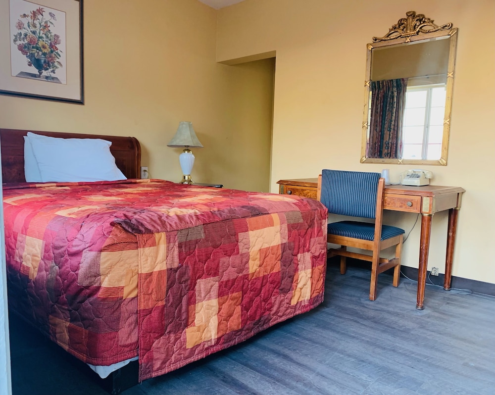 The Fremont Inn (ex Candle Bay Inn) 27/62