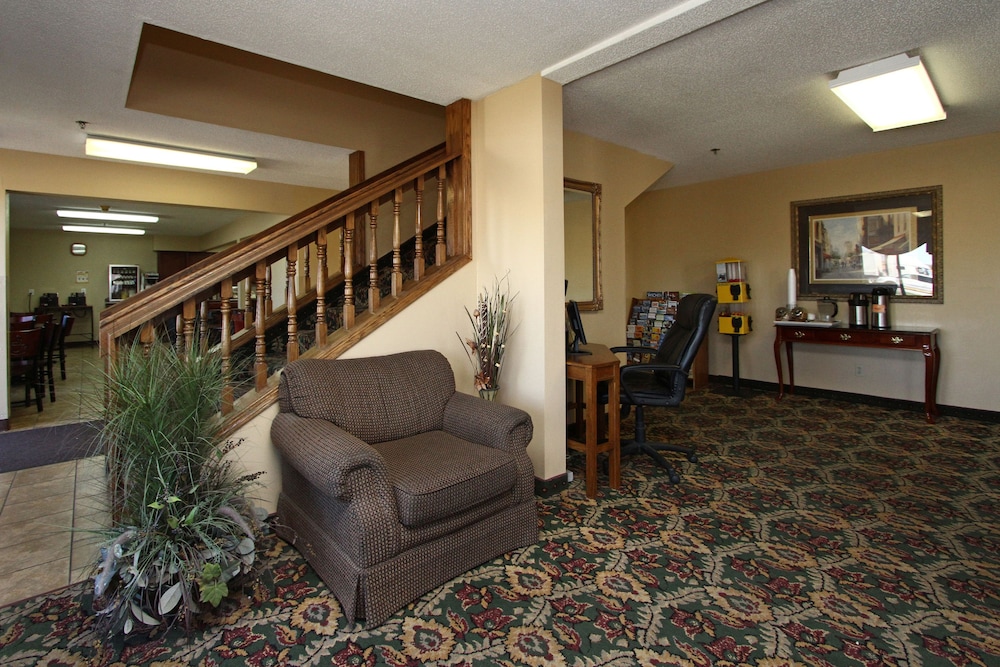 New Victorian Inn and Suites 31/43