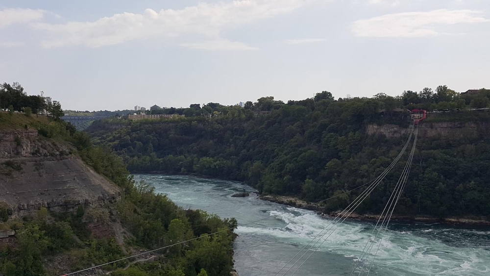 River Rapids Inn 54/57