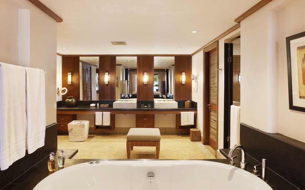 Heritage Awali Golf and Spa Resort 12/70