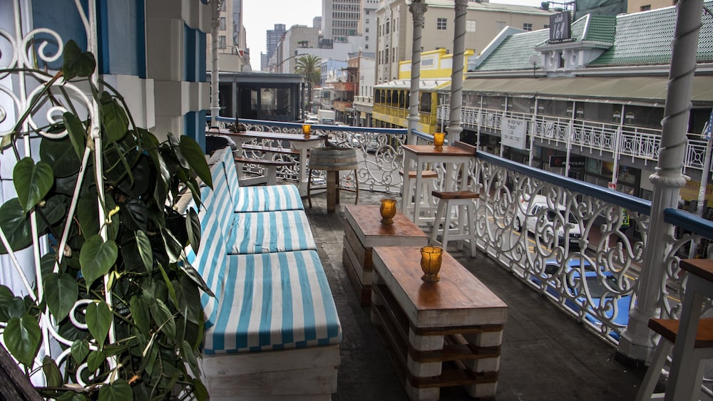 Urban Hive Backpackers 48/50