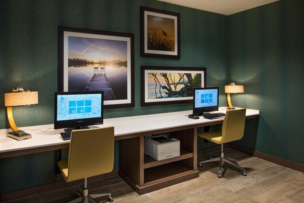 HYATT HOUSE NAPLES/5TH AVENUE 62/75