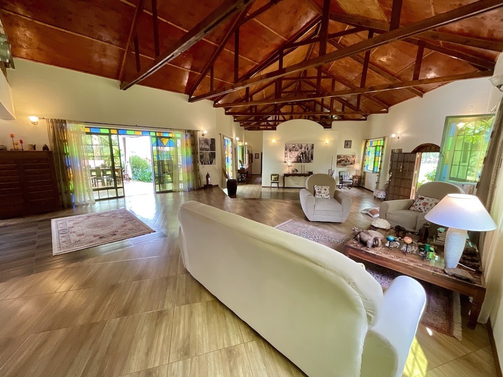 Pink Flamingo Boutique Hotel 8/48