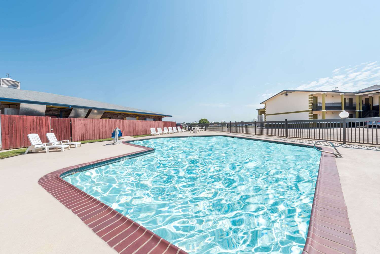 Knights Inn Greenville Tx 23/35