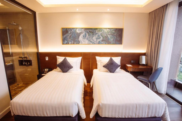 Grand, Garden, Suite