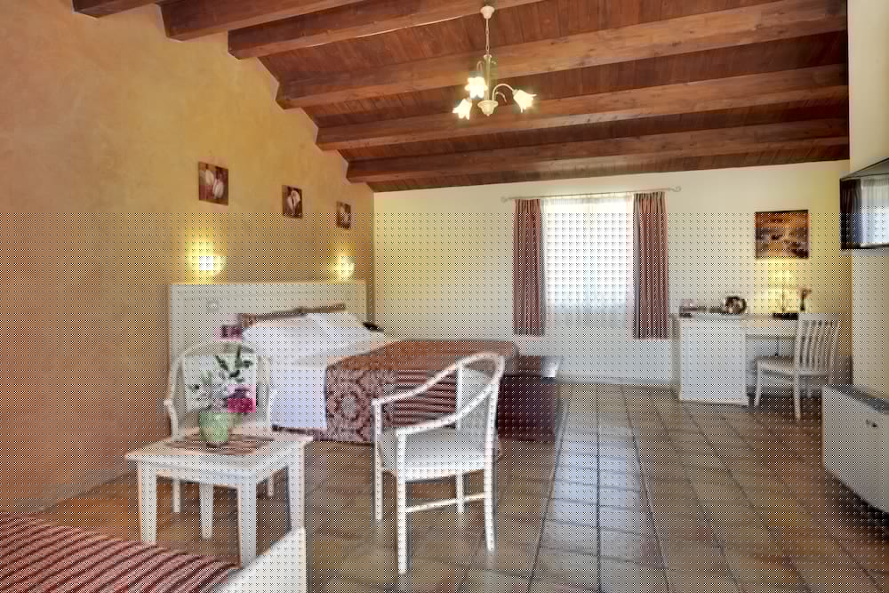 Artemisia Resort 35/43